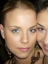 Person who looks like Kathleen Robertson