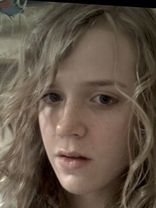 Person who looks like Taylor Swift