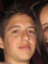 Person who looks like Simon Rex