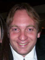 Person who looks like Evan Handler