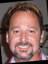 Person who looks like Tim McGraw