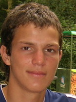 Person who looks like Ashton Kutcher