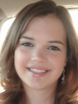 Person who looks like Mandy Moore