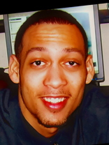 Person who looks like Khalil Kain