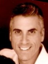 Person who looks like Stanley Tucci