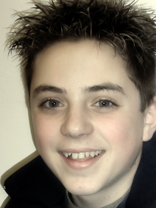 Person who looks like Frankie Muniz