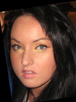 Person who looks like Rose McGowan