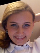 Person who looks like Linda Cardellini