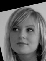 Person who looks like Jessica Capshaw