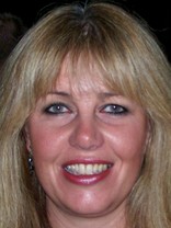 Person who looks like Paula Zahn