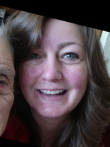 Person who looks like Goldie Hawn