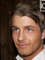 Person who looks like Carlos Ponce