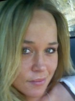 Person who looks like Sarah Carter