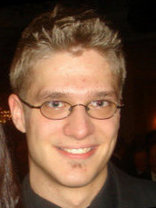 Person who looks like Topher Grace