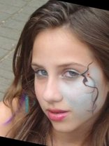 Person who looks like Miley Cyrus