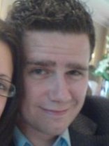 Person who looks like Topher Grace