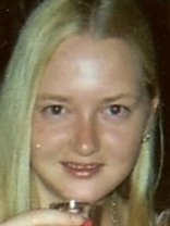 Person who looks like Samantha Mathis