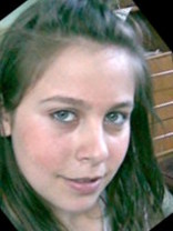 Person who looks like Mary-Kate and Ashley Olsen