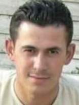 Person who looks like Ryan Reynolds