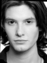 Person who looks like Kevin Zegers