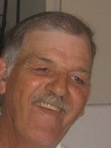 Person who looks like John Ratzenberger