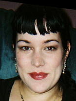 Person who looks like Jennifer Tilly