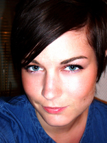 Person who looks like Selma Blair