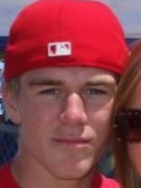 Person who looks like James Van Der Beek