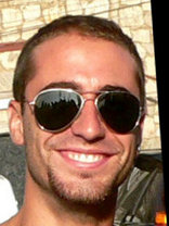 Person who looks like Pierce Brosnan