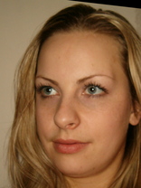 Person who looks like Jenna Elfman