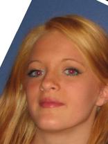 Person who looks like Mena Suvari