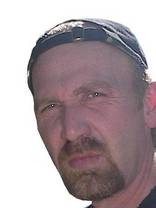 Person who looks like Donnie Wahlberg