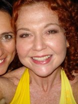 Person who looks like Bernadette Peters