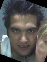 Person who looks like Eric Szmanda