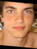 Person who looks like Kevin Zegers