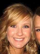 Person who looks like Joey Lauren Adams