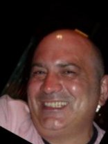 Person who looks like Howie Mandel