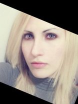 Person who looks like Tricia Helfer