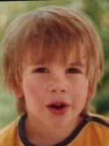 Person who looks like Dominic Monaghan