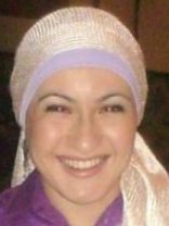 Person who looks like Gloria Estefan