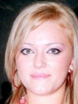 Person who looks like Jennifer Finnigan