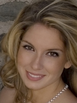 Person who looks like Daisy Fuentes