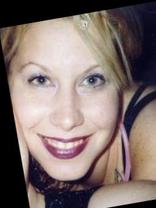 Person who looks like Jenna Elfman