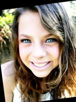 Person who looks like Michelle Trachtenberg