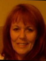 Person who looks like Elizabeth Perkins