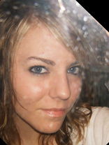 Person who looks like Hayley Williams