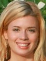 Person who looks like Hilary Duff