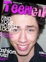 Person who looks like Chris Kattan