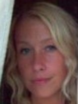 Person who looks like Sarah Carter