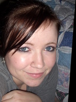 Person who looks like Julie Ann Emery